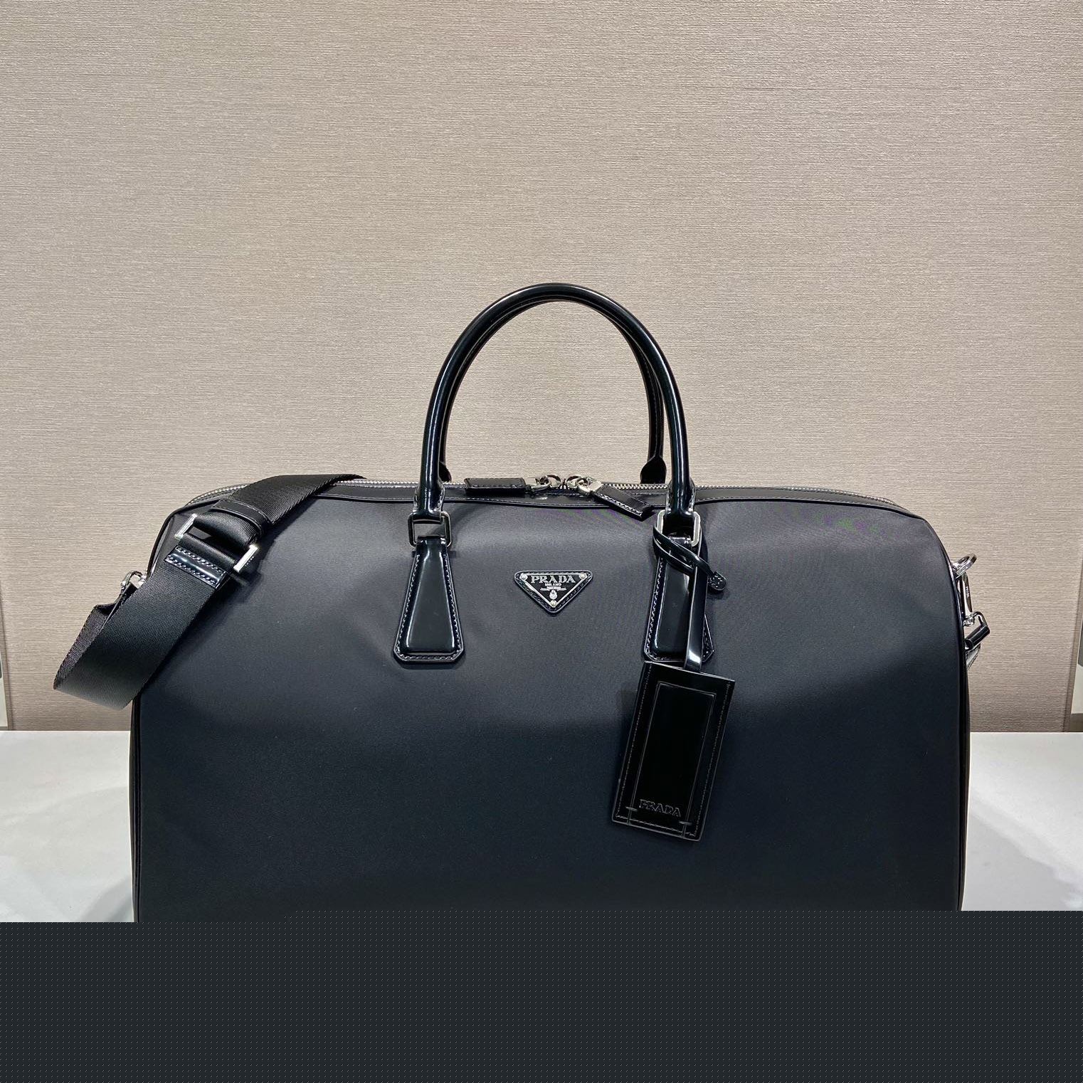 Pra*a top handle bags